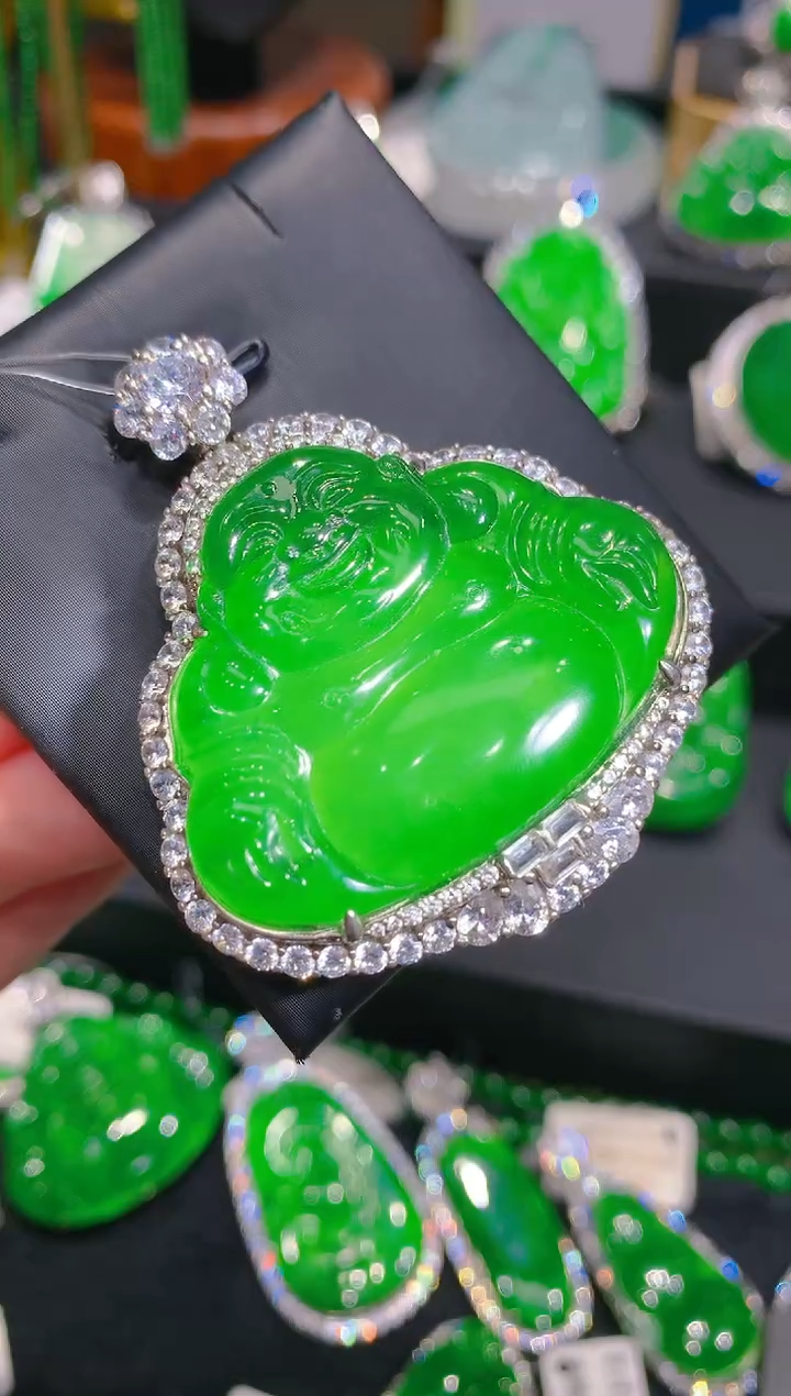 【闪购商品】翡翠颈饰银S925镶嵌33一季