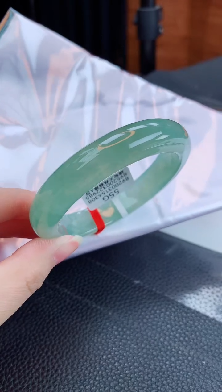 【闪购商品】翡翠手镯未镶嵌缅甸天然翡翠A货手镯