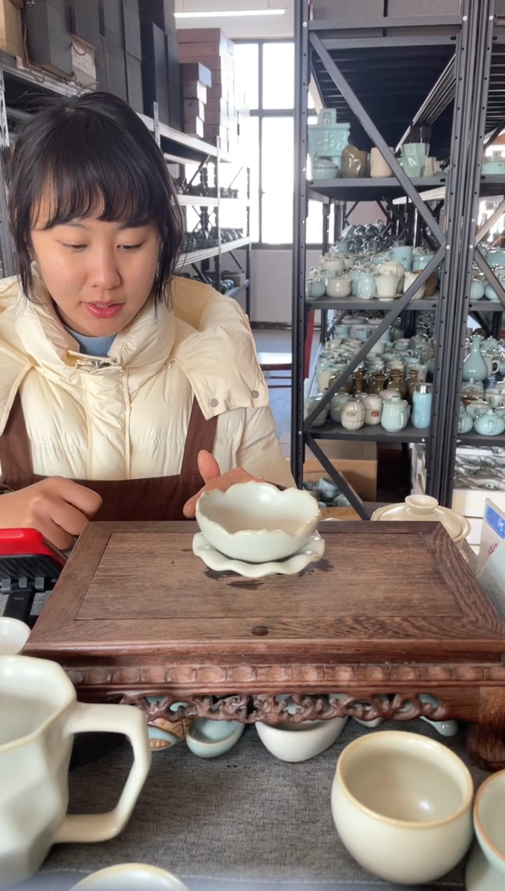 【闪购商品】瓷片微瑕月白釉莲花茶滤