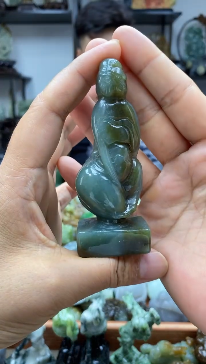 和田玉未镶嵌把件1