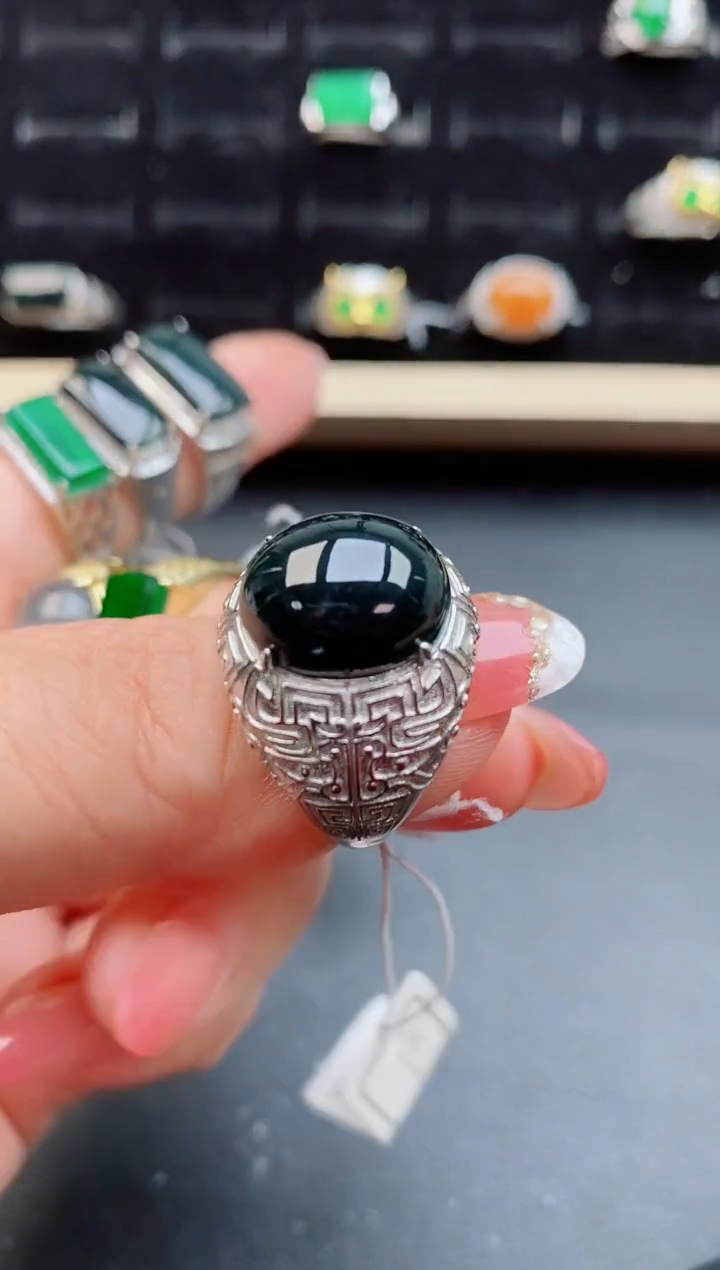 【闪购商品】翡翠戒指银S925镶嵌5085