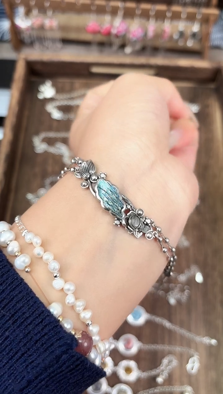 织绣୧****?民族风非遗老绣饰品700