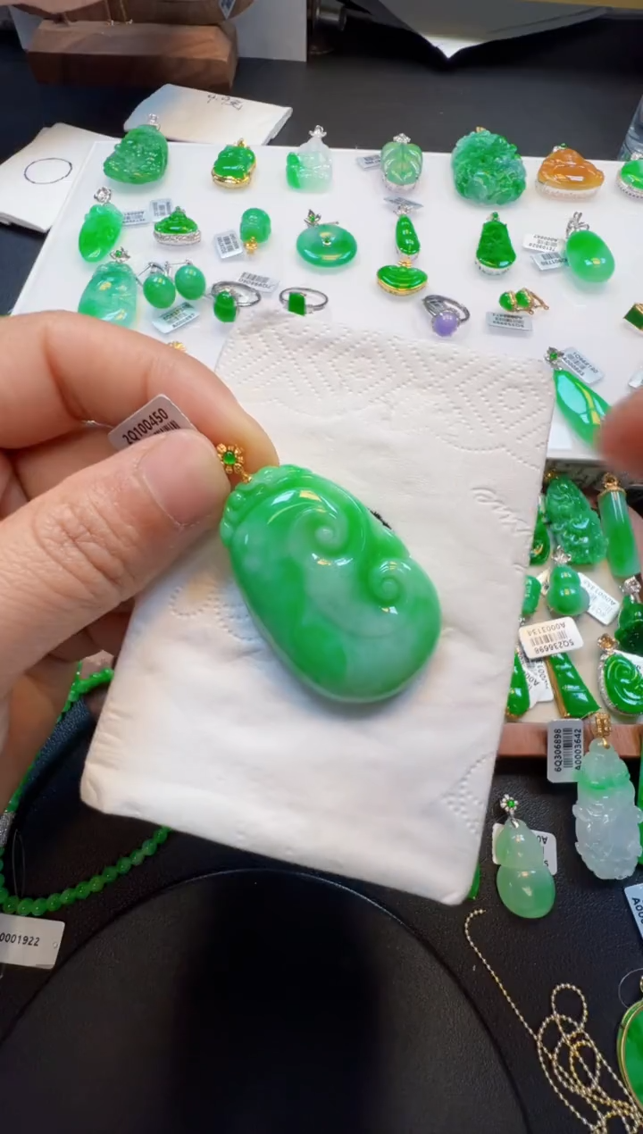 【闪购商品】定制翡翠18K金镶嵌1500元