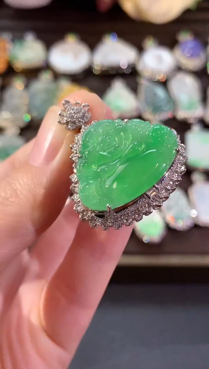 吊坠(不含链)18K金镶嵌翡翠冬日珠宝W37