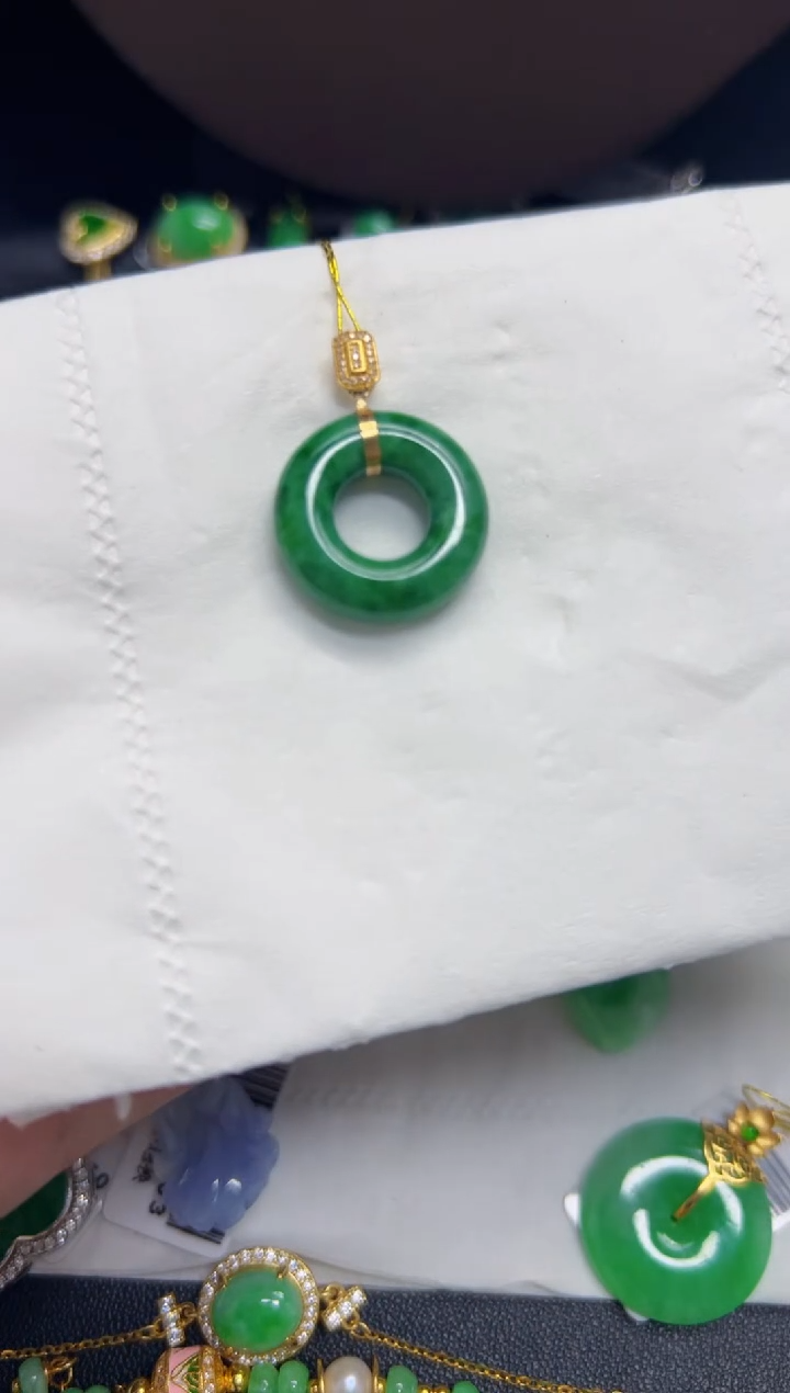 【闪购商品】翡翠颈饰18K金镶嵌Y缅料A货/多样性发货/一件