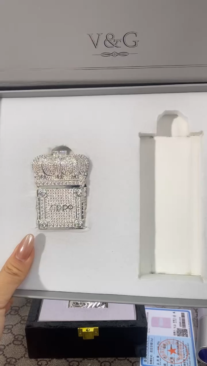 镜面ZIPPO银色满钻星河之冠