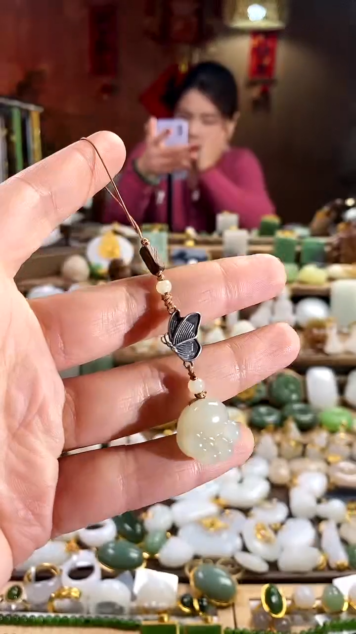 【闪购商品】和田玉挂件未镶嵌。