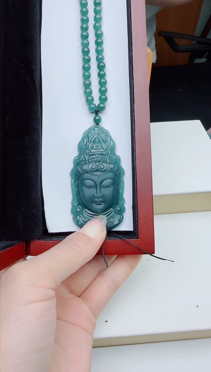 颈饰未镶嵌翡翠多样性发其一
