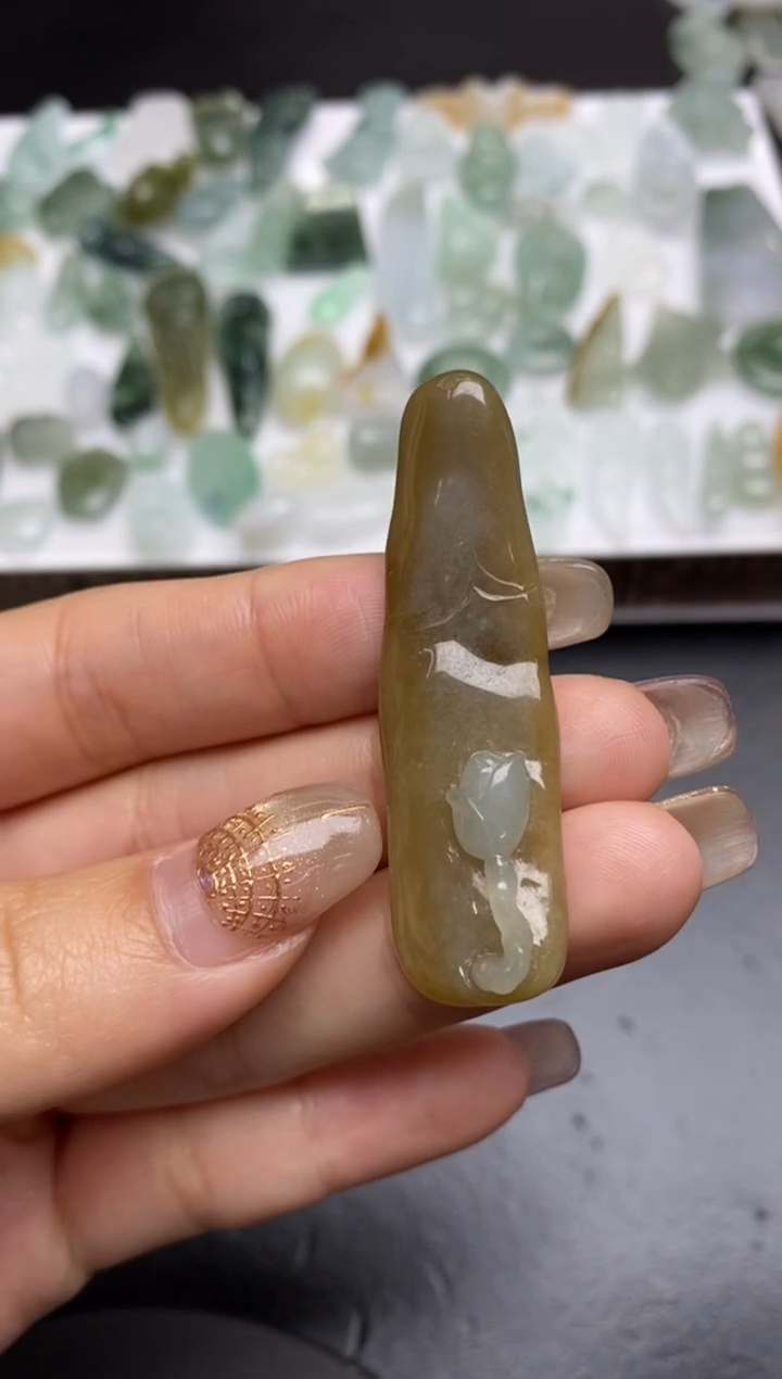 【闪购商品】定制翡翠未镶嵌翡翠毛货~