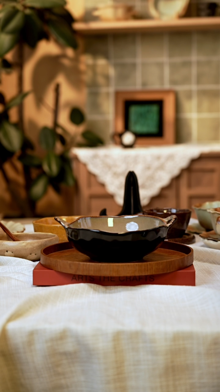 陶瓷双耳咖啡金面碗