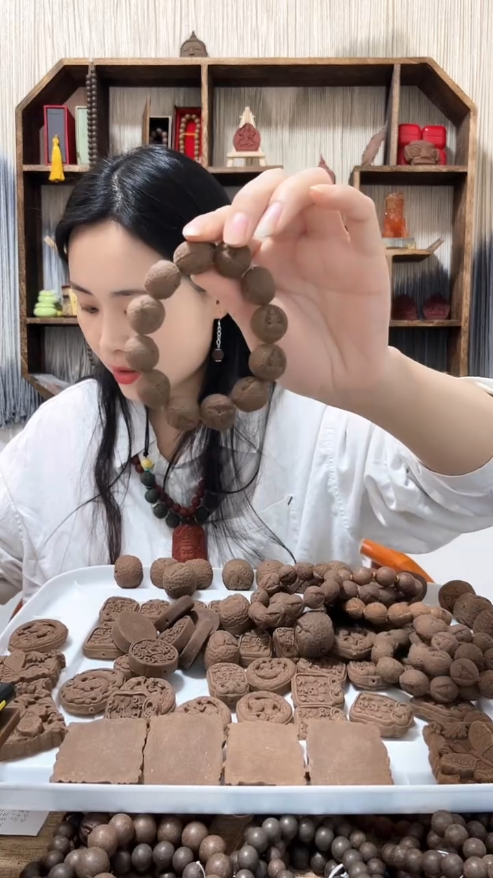 【闪购商品】泥塑鹅梨单圈手串