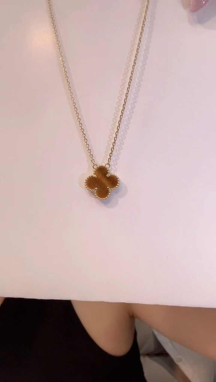 【闪购商品】木变石（虎睛石）手链18K金镶嵌虎眼石四叶草项链