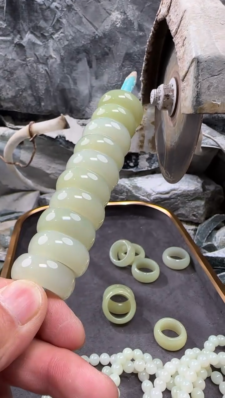 和田玉未镶嵌颈饰戒指多样性拍一发一件17.18.19.20