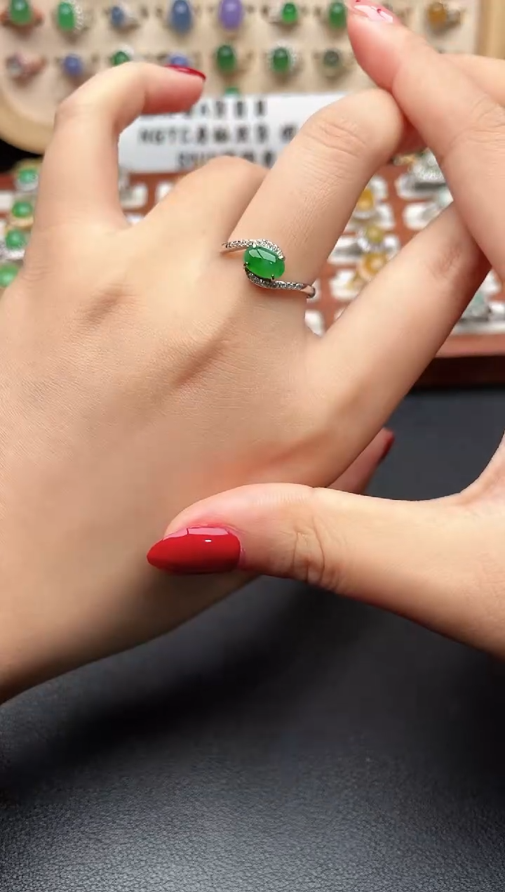 银S925镶嵌戒指翡翠一物一证一礼盒