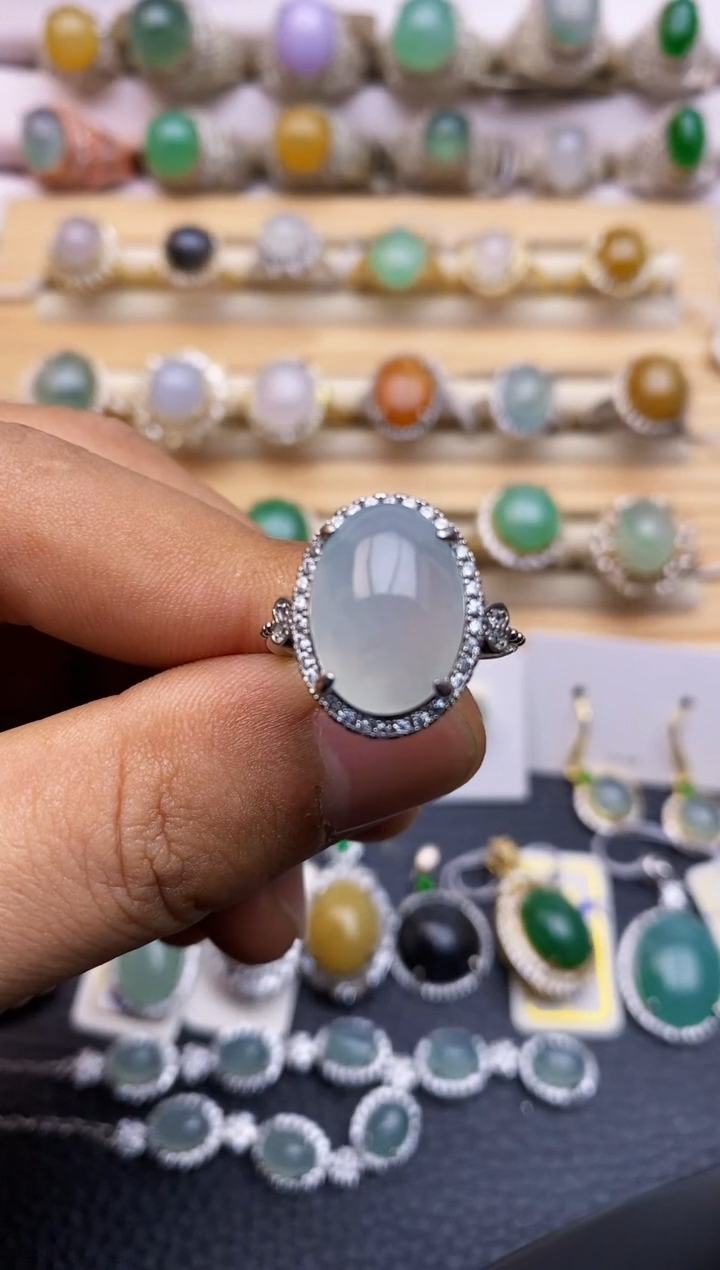 【闪购商品】翡翠戒指银S925镶嵌8633