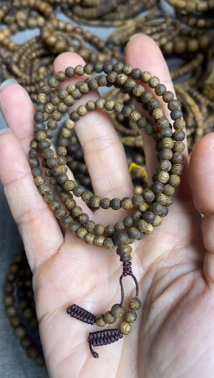 沉香手串海南一代老料04圆珠多圈手串多样性发一