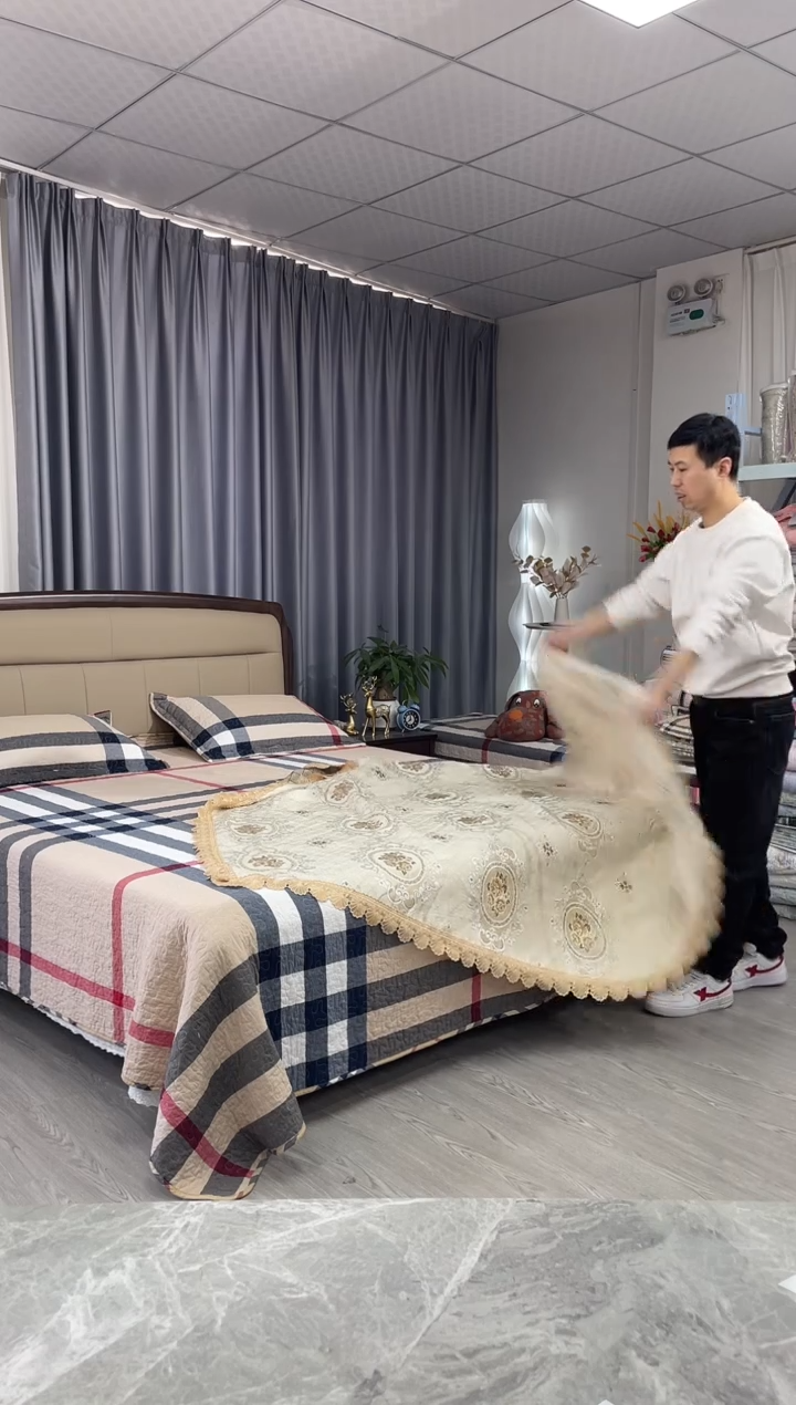 棉提花桌布（两个）