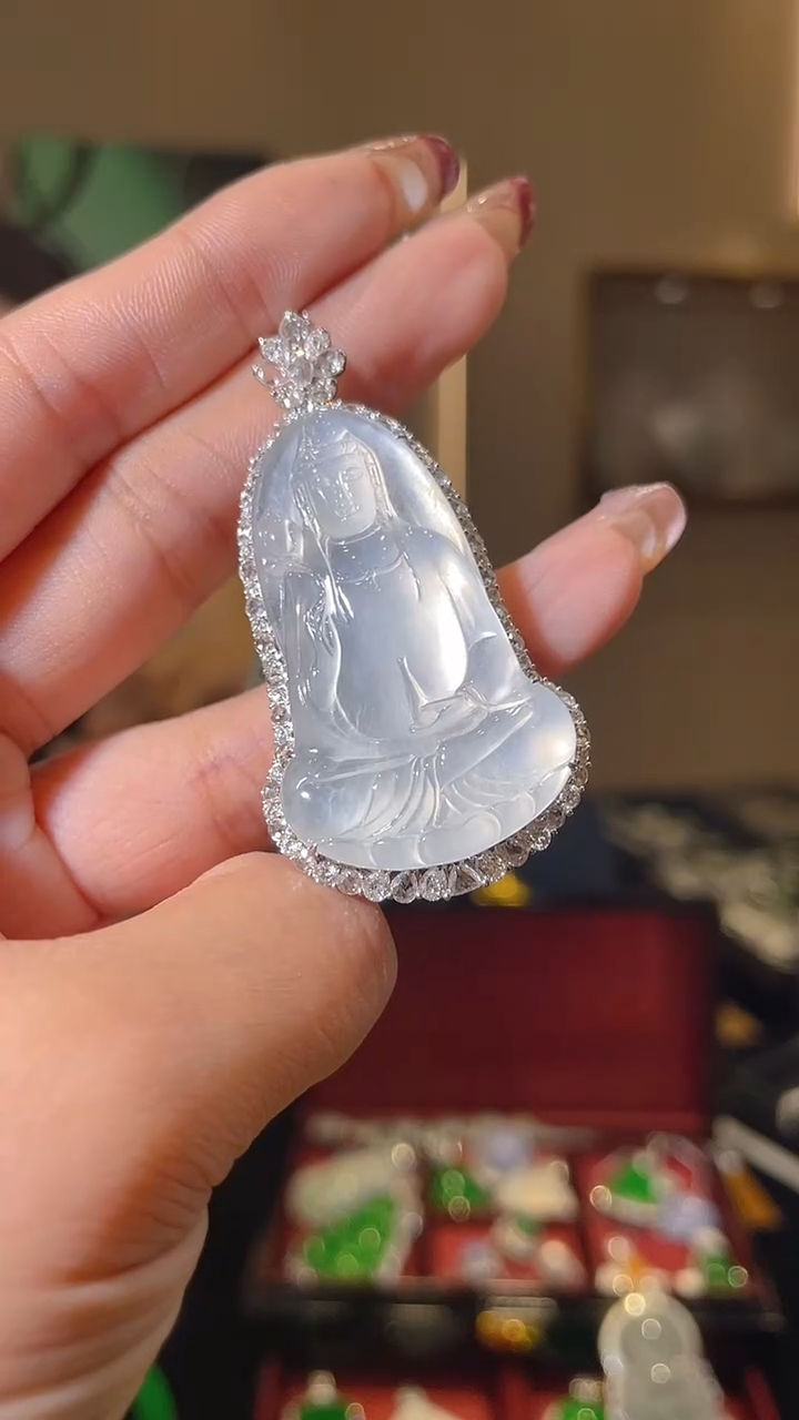 【闪购商品】翡翠吊坠(不含链)18K金镶嵌天然翡翠A货