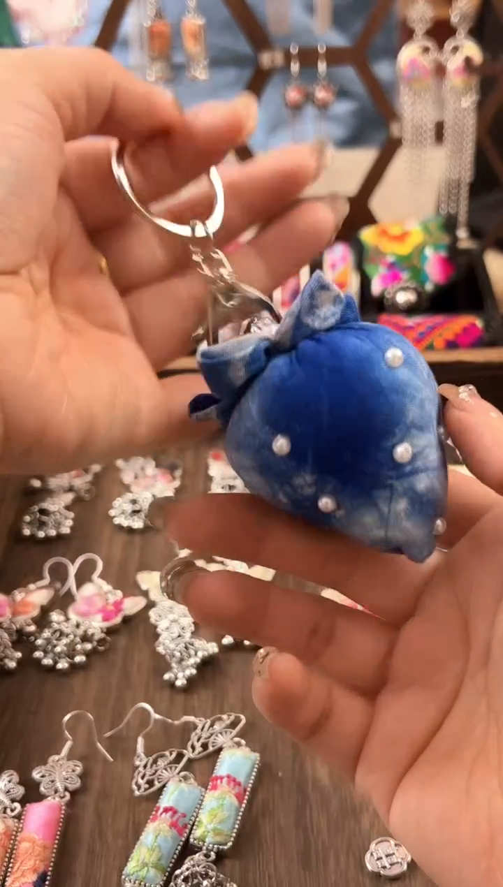 【闪购商品】织绣民族风老绣饰品163