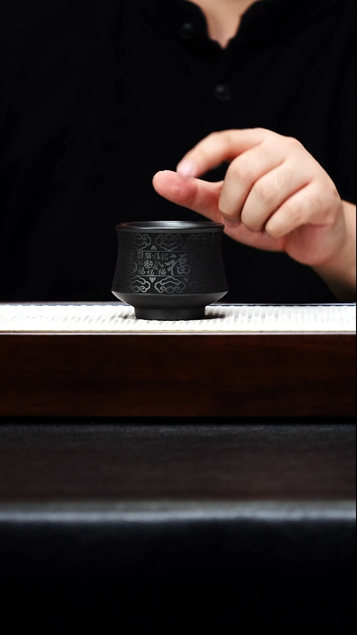 茶壶紫砂宜兴紫砂 主人杯 刻绘百福 石黄 李传魏h308