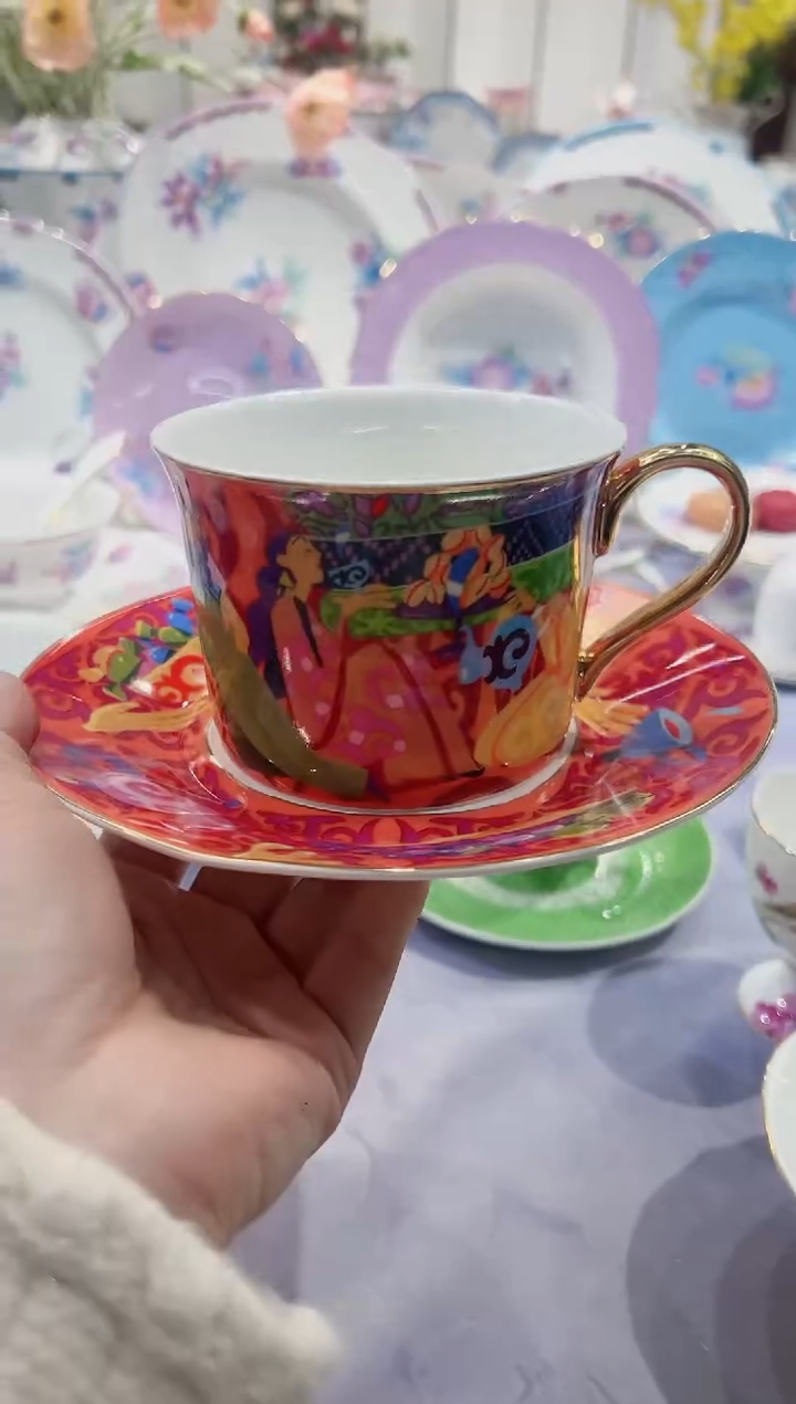 【闪购商品】骨瓷杯碟            400毫升