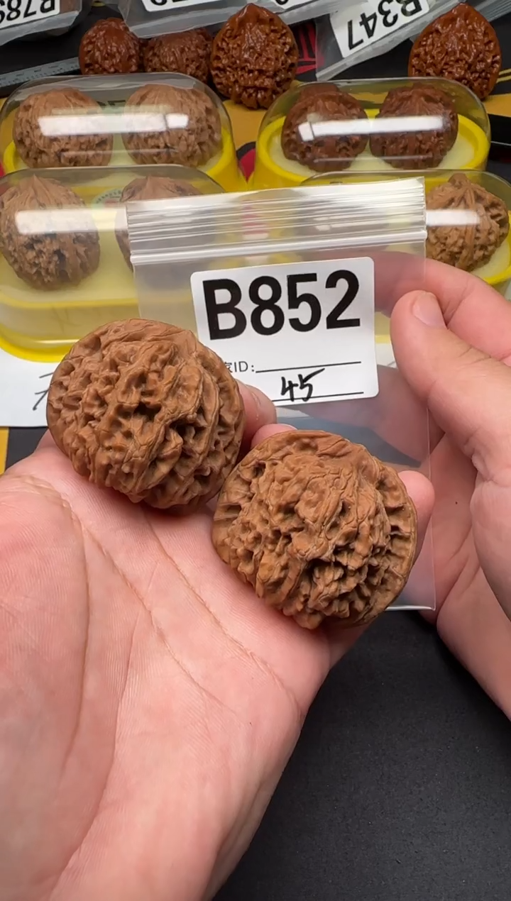 吊坠文玩核桃秦皇楼微反油45-B852