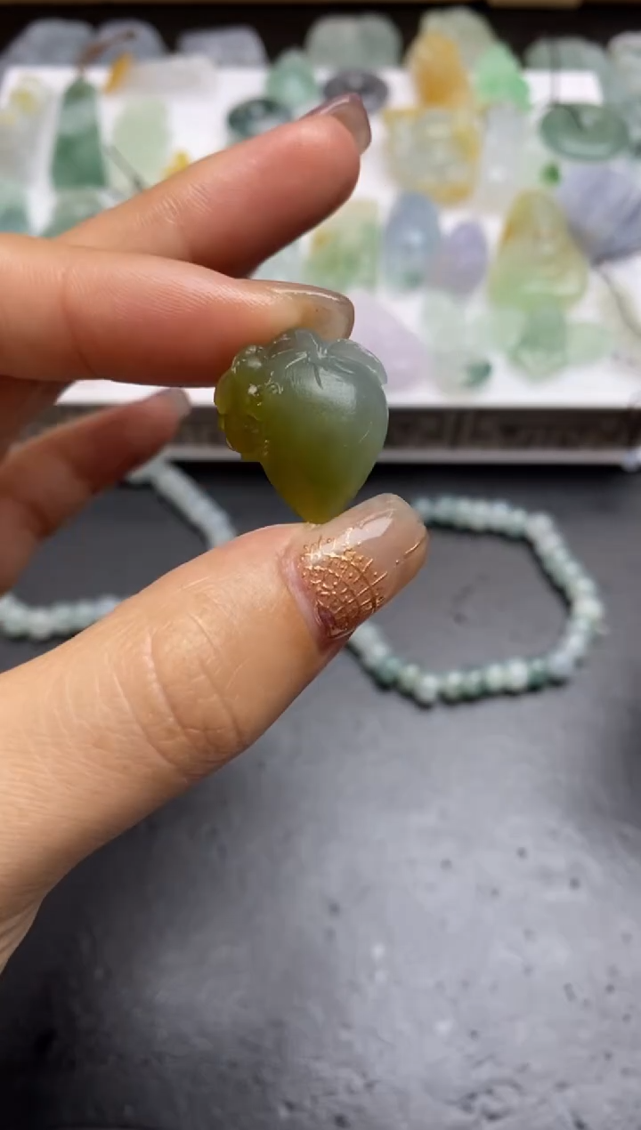 【闪购商品】定制翡翠未镶嵌翡翠毛货~