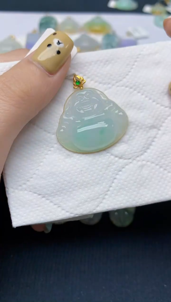 翡翠18K金镶嵌颈饰天然翡翠A货