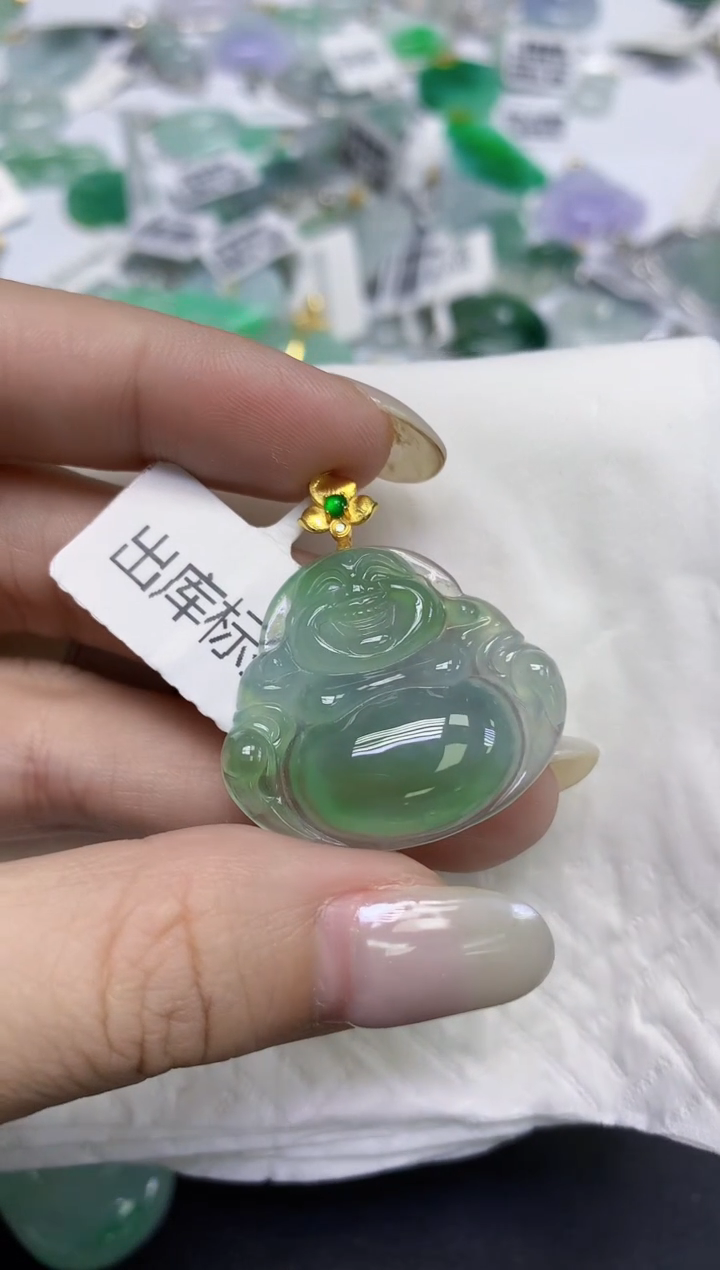 颈饰18K金镶嵌翡翠天然缅甸翡翠A货多样性发一件