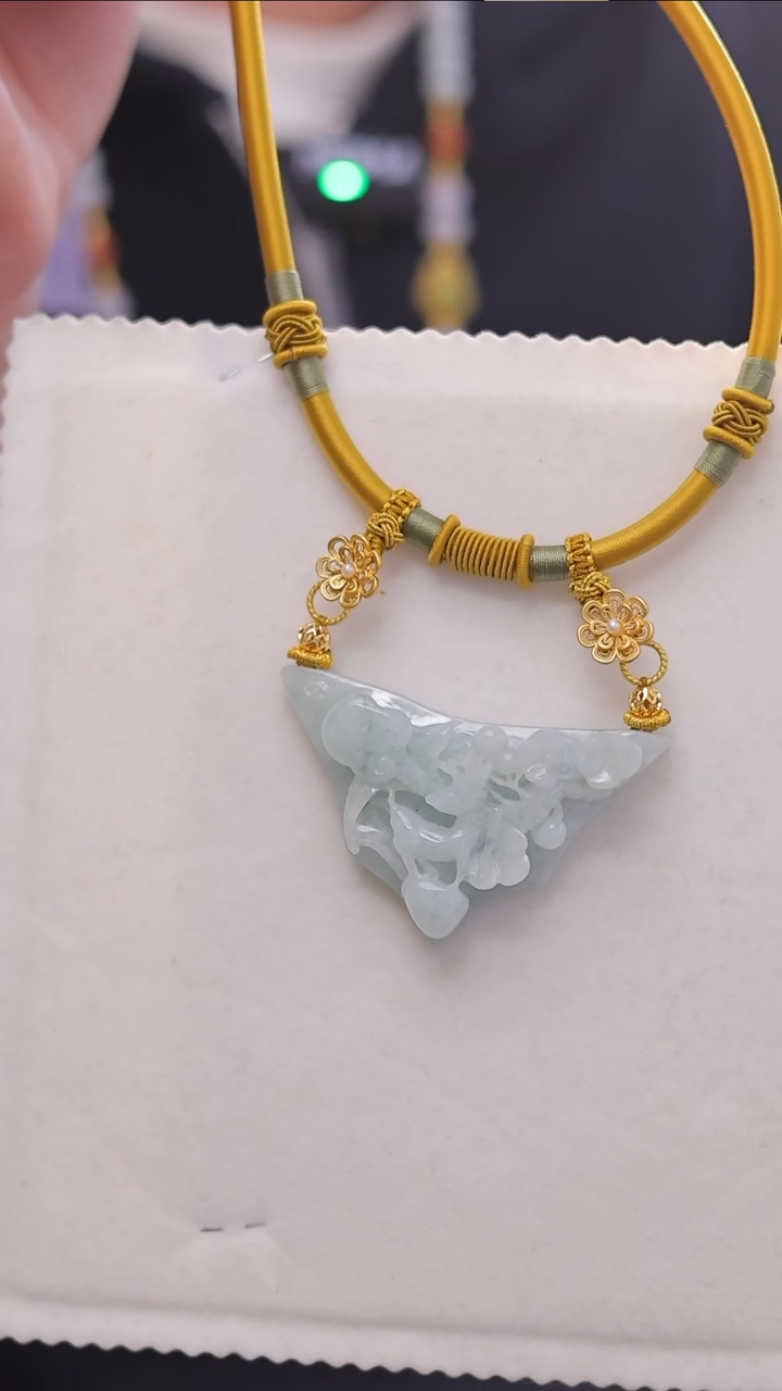 【闪购商品】翡翠颈饰未镶嵌24小时发货质保A货