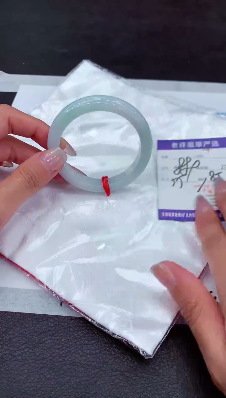 【闪购商品】翡翠手镯未镶嵌111111111111