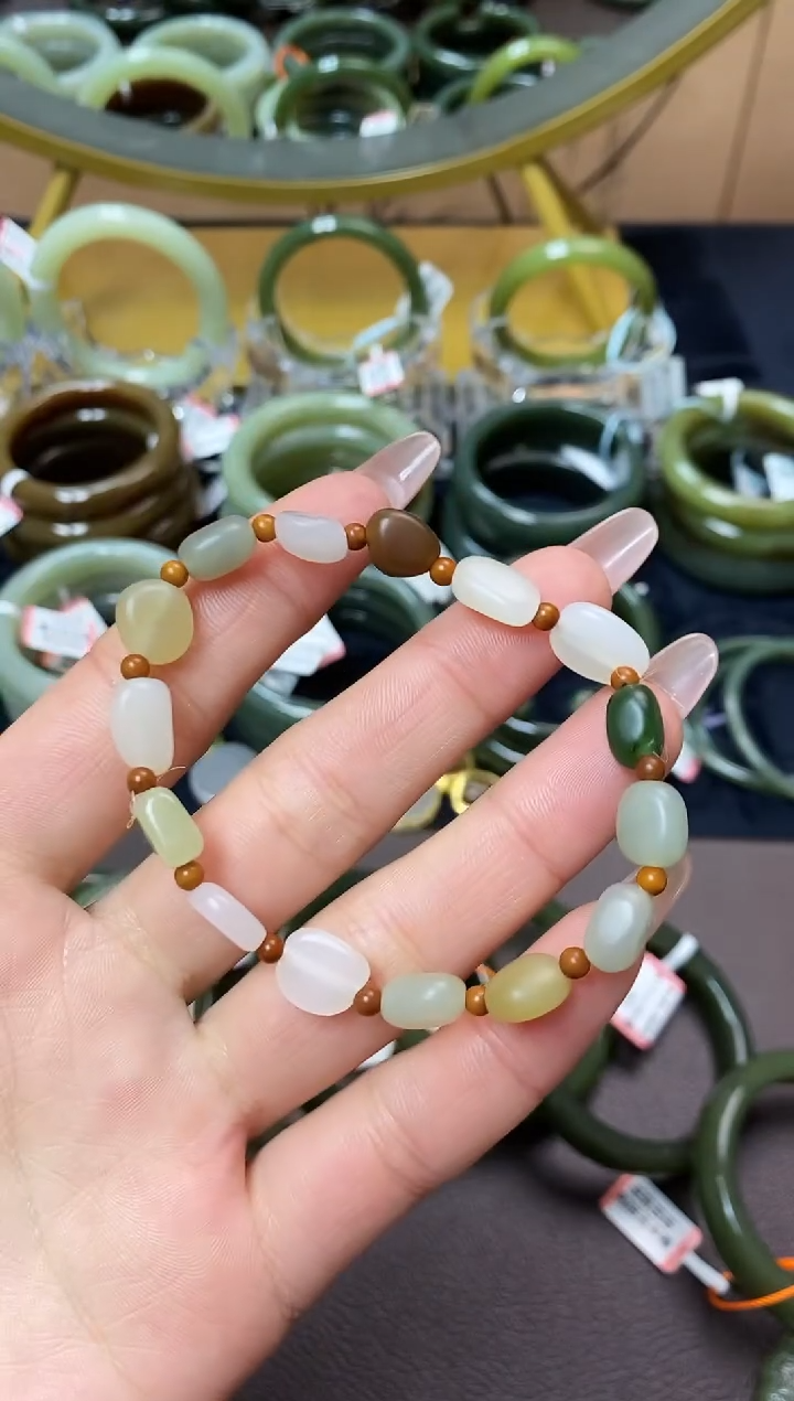 【闪购商品】和田玉手链未镶嵌和田玉多宝随型手串