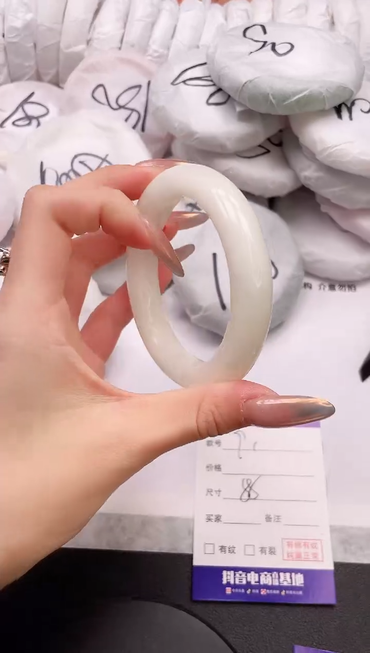 【闪购商品】和田玉手镯未镶嵌22L91-58