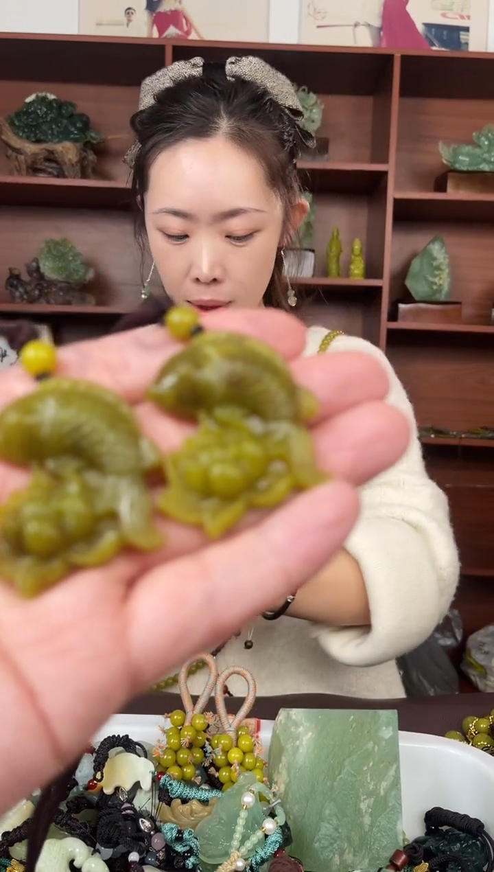 未镶嵌蛇纹石玉颈饰多样性发货拍一发一