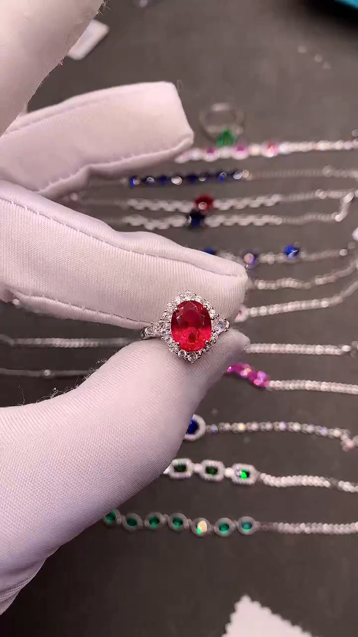 【闪购商品】红宝石戒指银S925镶嵌........