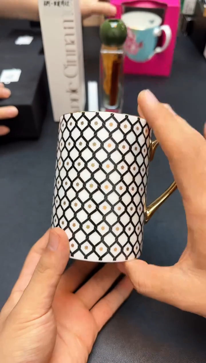 瓷片全新正品一件不留@@H1806