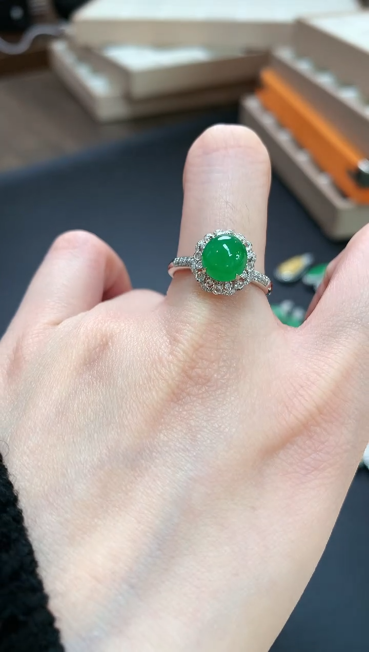 【闪购商品】翡翠戒指18K金镶嵌A906|12800