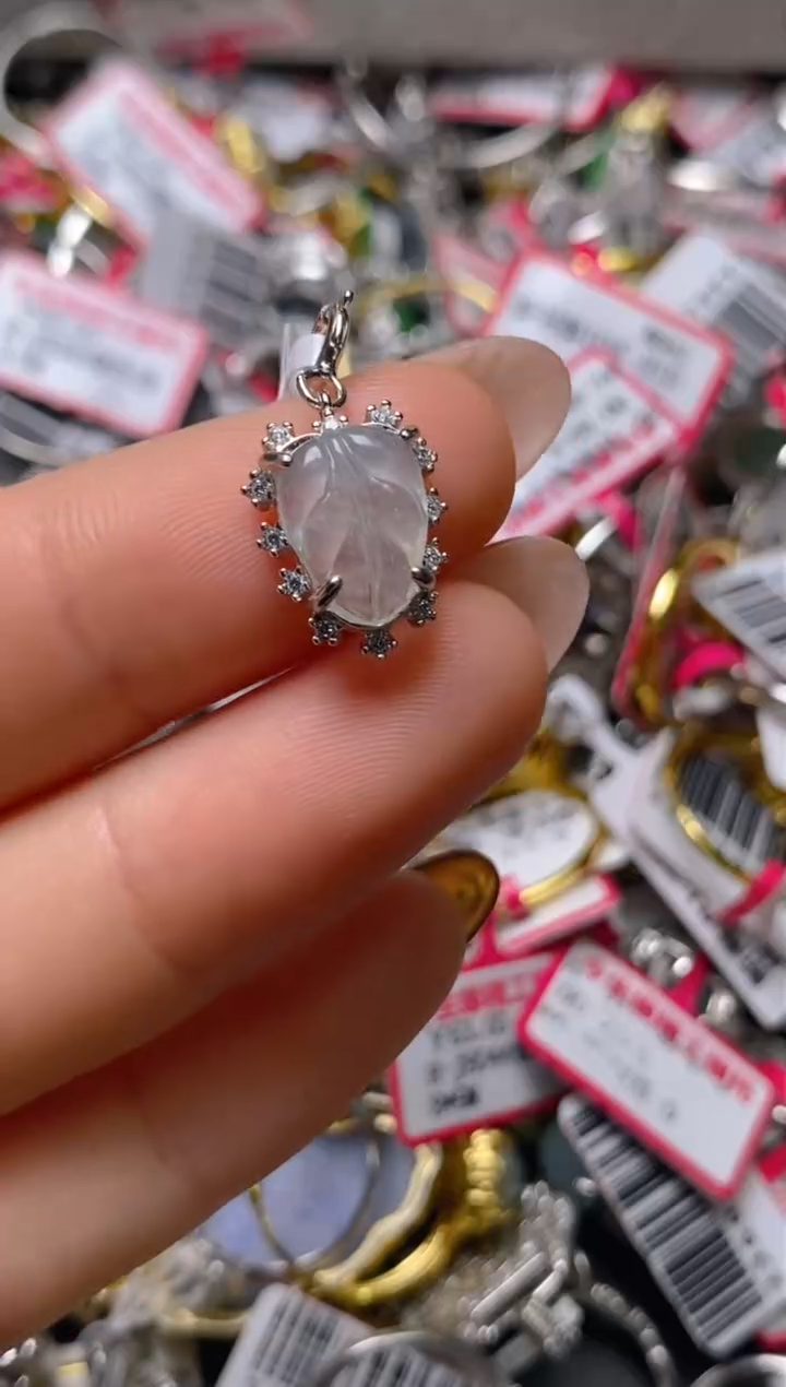 银S925镶嵌戒指翡翠百内无证书