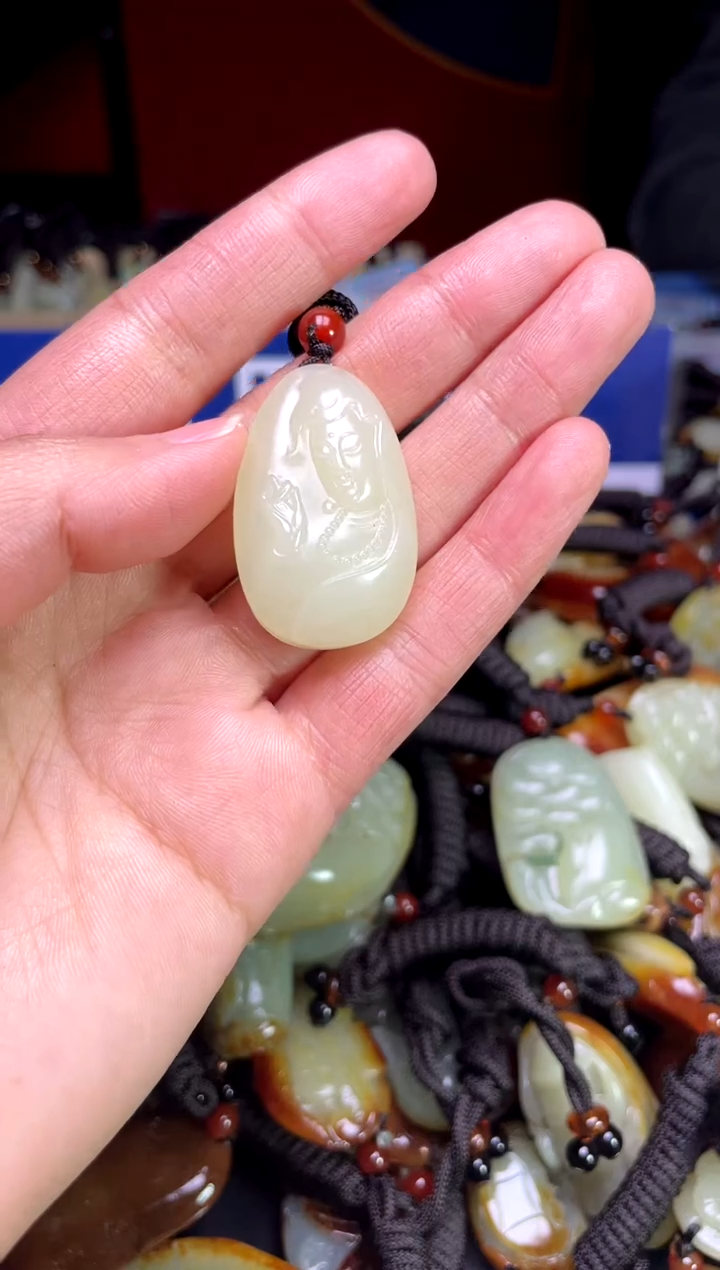【闪购商品】和田玉颈饰未镶嵌1231