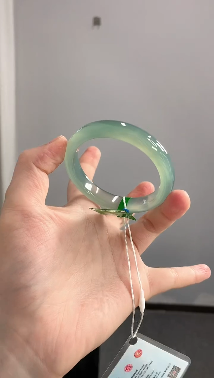 【闪购商品】玛瑙/玉髓手镯未镶嵌54圈