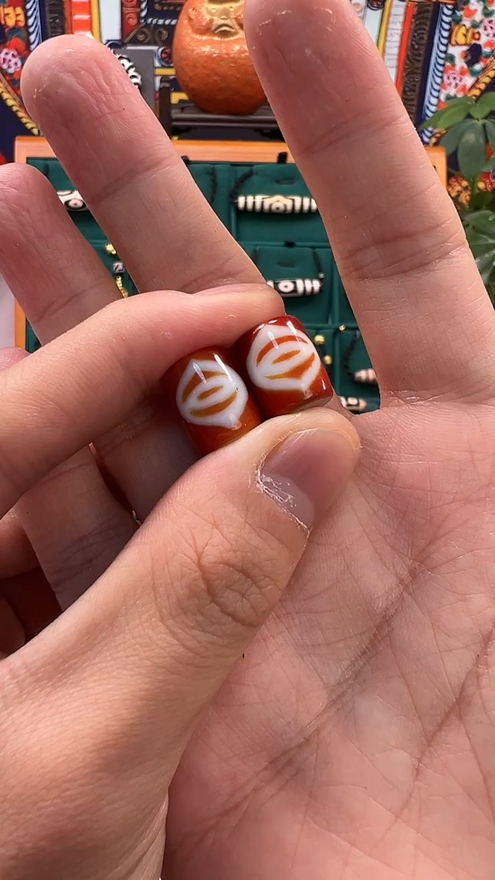 玛瑙/玉髓（覆膜）颈饰未镶嵌?****?30.
