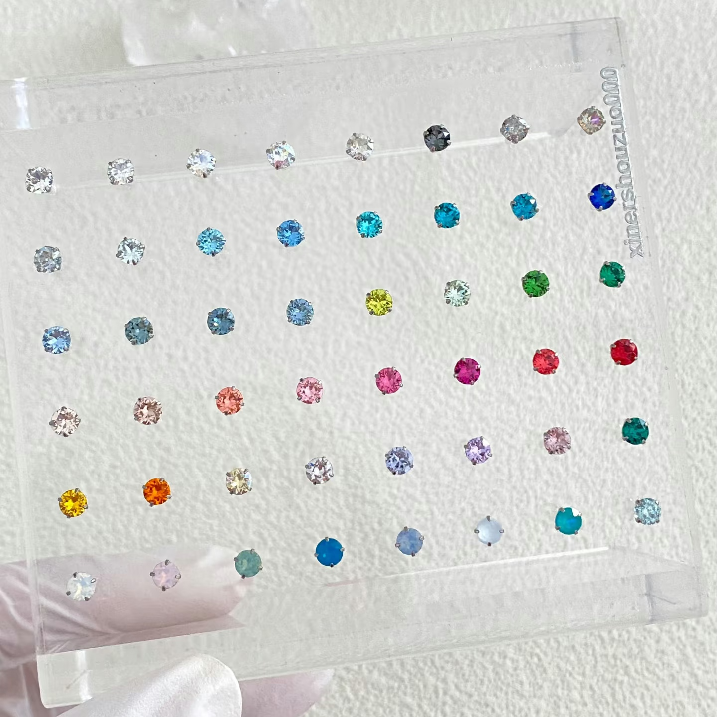 钛钢耳饰 4mm爆闪爪镶真华子耳骨耳蜗钉防过敏正品华子钻耳钉