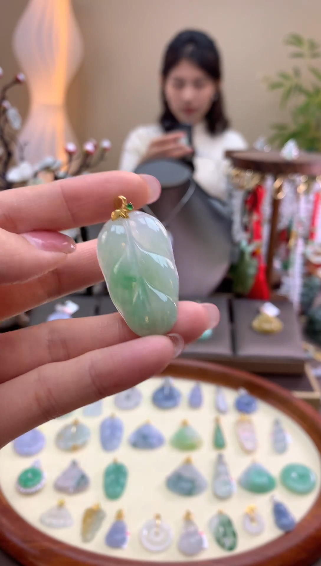 【闪购商品】翡翠颈饰18K金镶嵌叶子