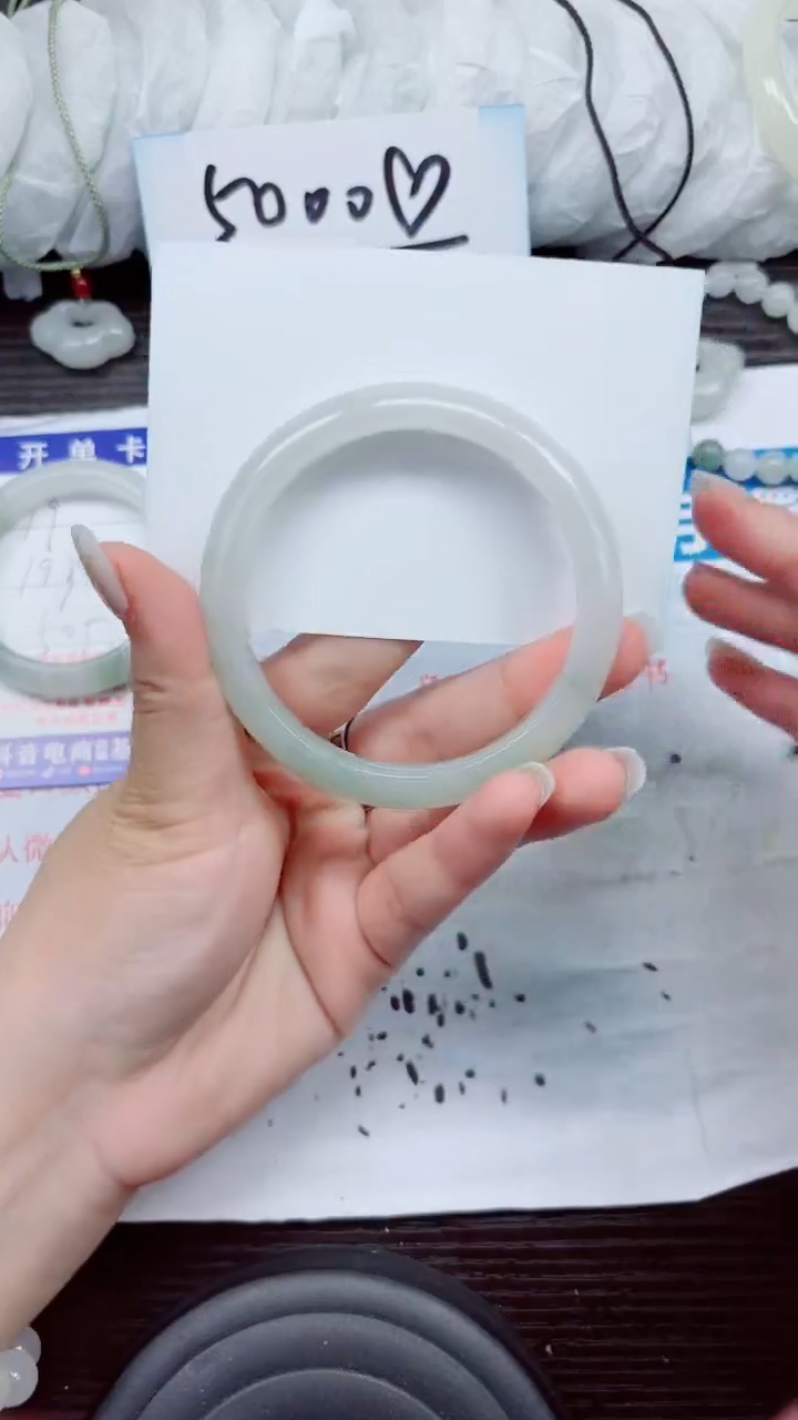 石英质玉手镯未镶嵌A100-60.61