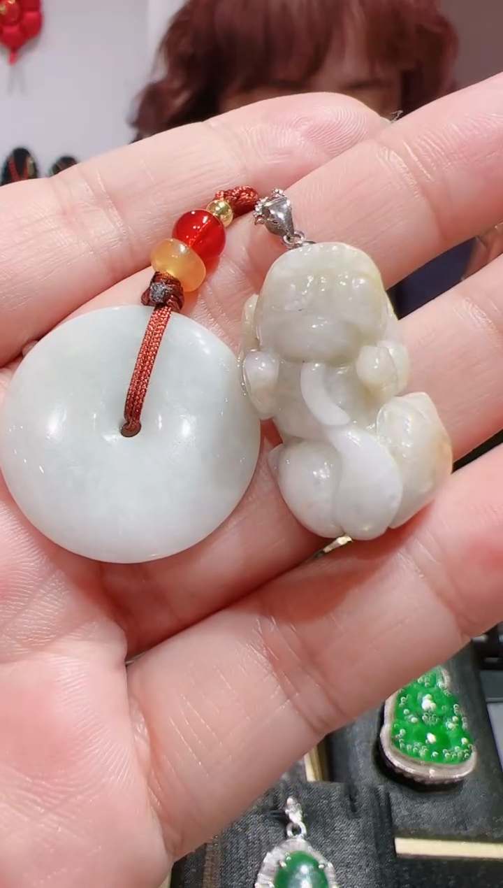 【闪购商品】翡翠颈饰未镶嵌202512501