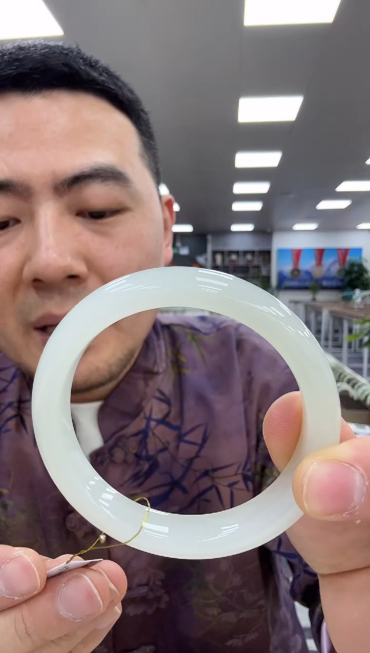 【闪购商品】和田玉手镯未镶嵌59-60 623