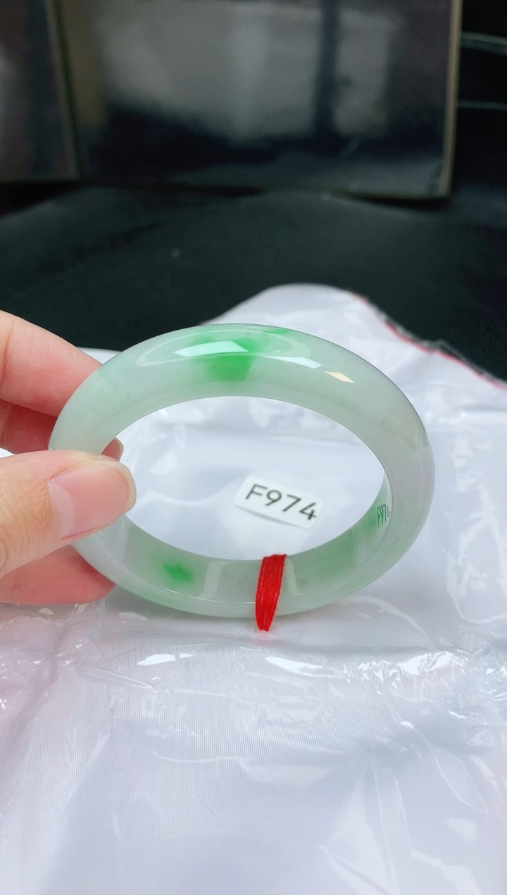 【闪购商品】翡翠手镯未镶嵌缅甸天然a货翡翠