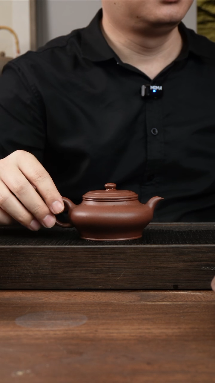 茶杯紫砂全手紫泥虚扁       200CC 