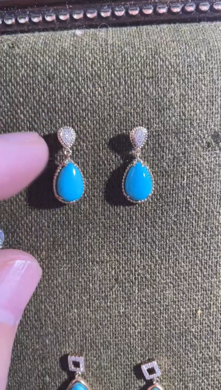 【闪购商品】绿松石耳钉9K金镶嵌一对耳钉