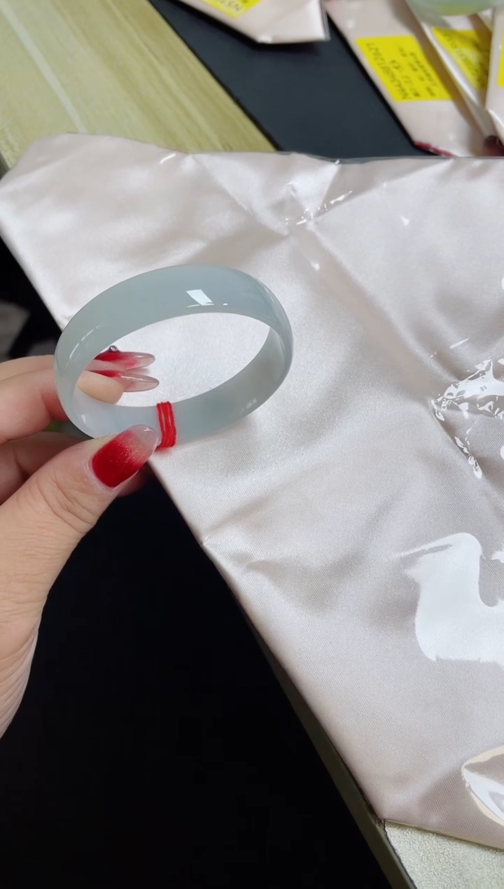 未镶嵌手镯翡翠52/001